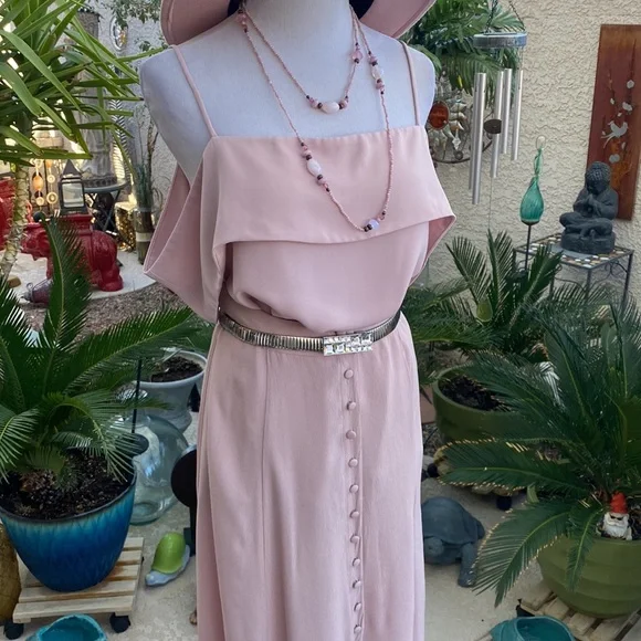 🌸🌸GORGEOUS 2 PIECE BLUSH TONE SKIRT-N-TOP OUTFIT🌸🌸 - Picture 9 of 9